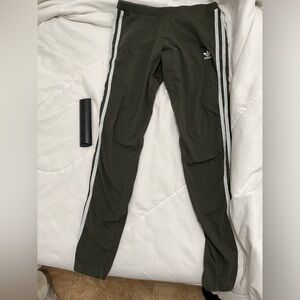 Women’s small adidas legggings